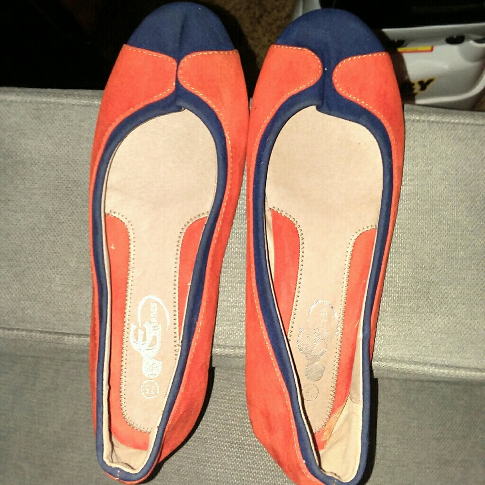 Excellent condition women's flats size 7.5